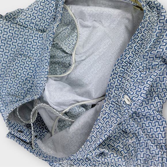 J.Crew 7" Stretch Eco Pool Short in Maze Print Size 31 - Picture 6 of 9